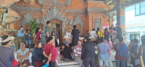 Serda I Kadek Sudiksa Pastikan Distribusi CBP di Desa Bukian Tepat Sasaran