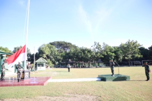 Upacara Berjalan Hikmat, Dandim Sumbawa Tekankan Prajurit Jadi Contoh dan Garda Terdepan Keamanan Wilayah ‎