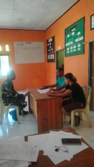 Babinsa Batutua Sampaikan Program Kodim 1627 di Desa Mbiulombo