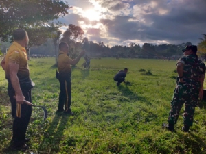Sinergi TNI dan Instansi Terkait, Koramil Rendang Laksanakan Aksi Gotong Royong