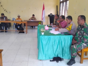 Persiapan HUT RI ke-80, Babinsa Koramil Reok Turut Serta dalam Rapat Koordinasi Kecamatan