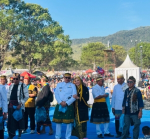 Dandim 1614/Dompu Hadiri Tarian Kolosal Ou Balumba Pecahkan Rekor MURI di Festival Lakey 2025
