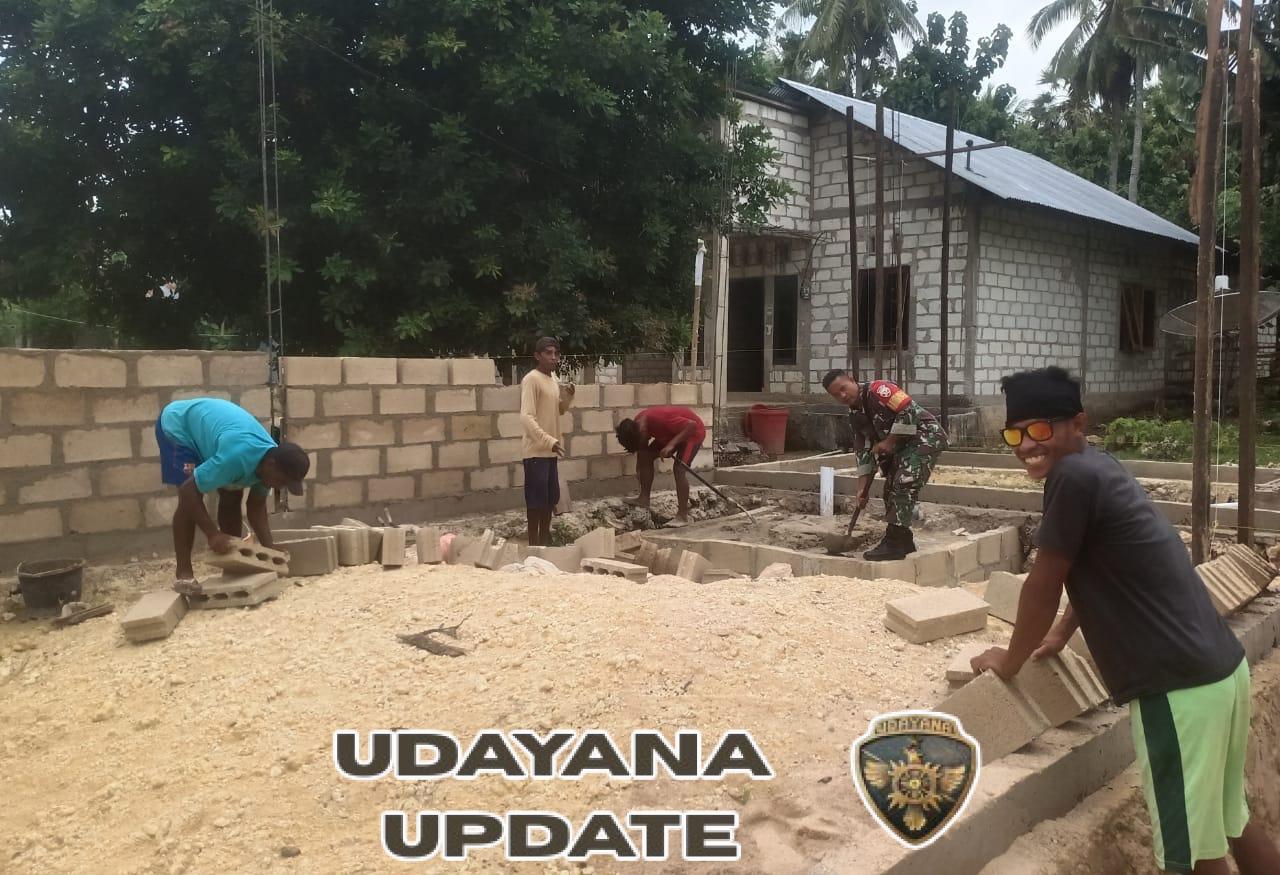 Wujudkan Kepedulian, Babinsa Bersama Warga Buat Bangun Gereja