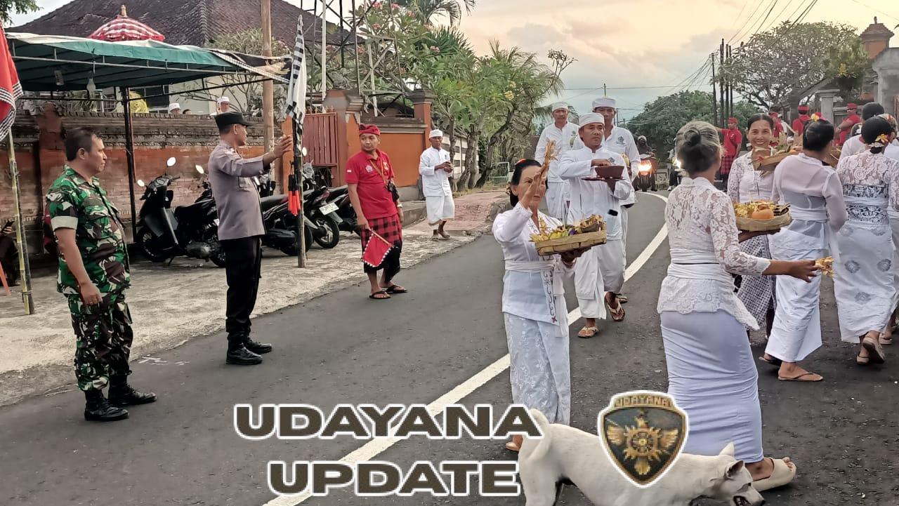 Serka Yulianta Awasi Kegiatan Persembahyangan di Dusun Lepang Kangin, Desa Takmung