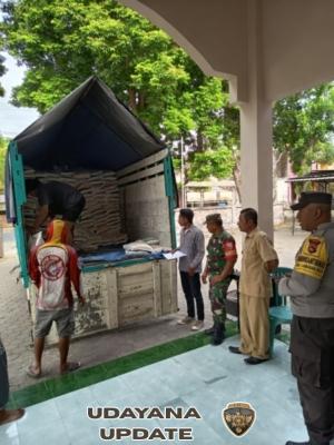 Bantuan Beras Disalurkan, Babinsa Pastikan Penyaluran Tepat Sasaran