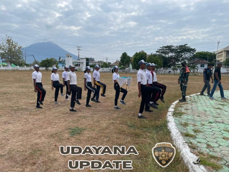 Pelatihan Calon Paskibraka Kabupaten Lembata oleh Babinsa Koramil 1624-03/Lewoleba
