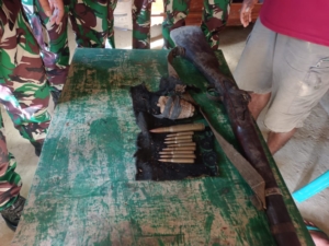 Satgas Yonif 741/GN Pos Fohuk Kembali Dapatkan Granat Nanas, Senjata Springfield dan Munisi di Daerah Perbatasan