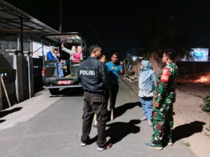 Babinsa, Bhabinkamtibmas, dan Warga Bersinergi Tangani Ancaman Rabies di Taliwang