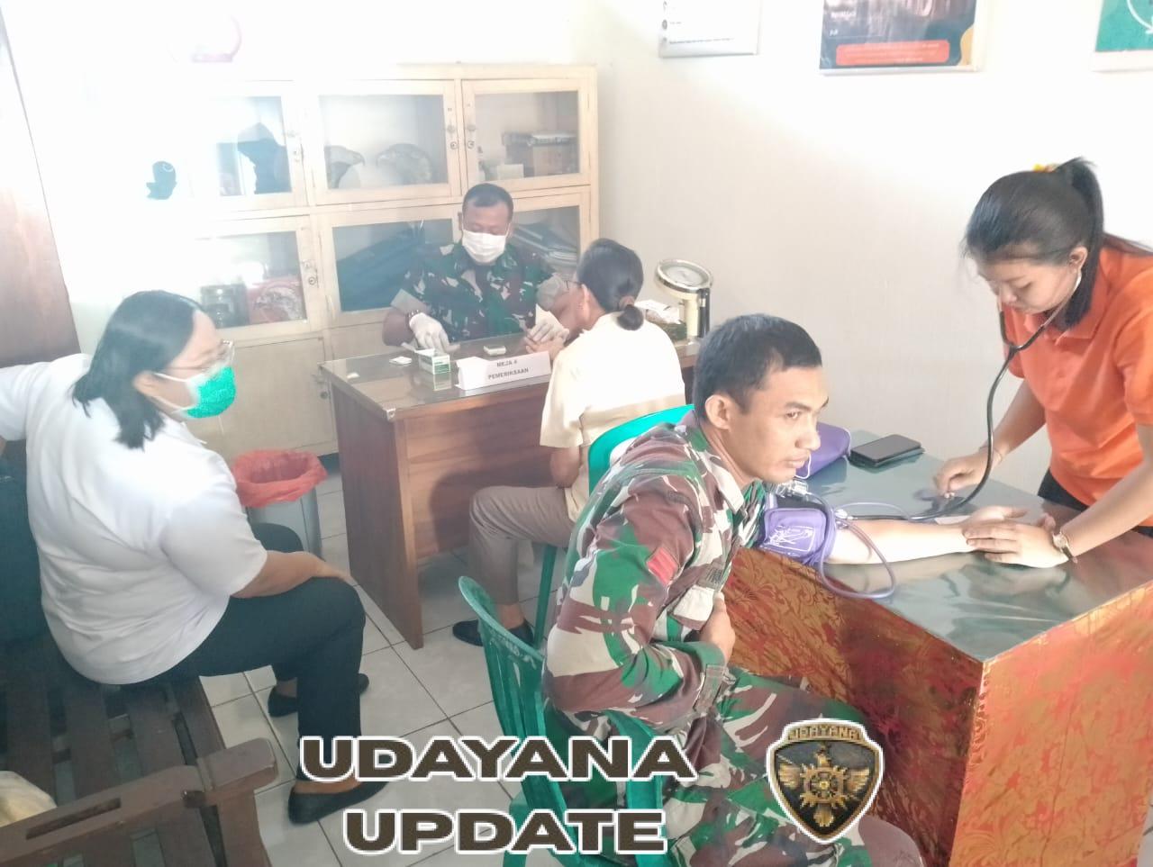 Posbindu Kodim 1623/Karangasem laksanakan pemeriksaan gula darah bagi TNI, ASN, dan Persit.