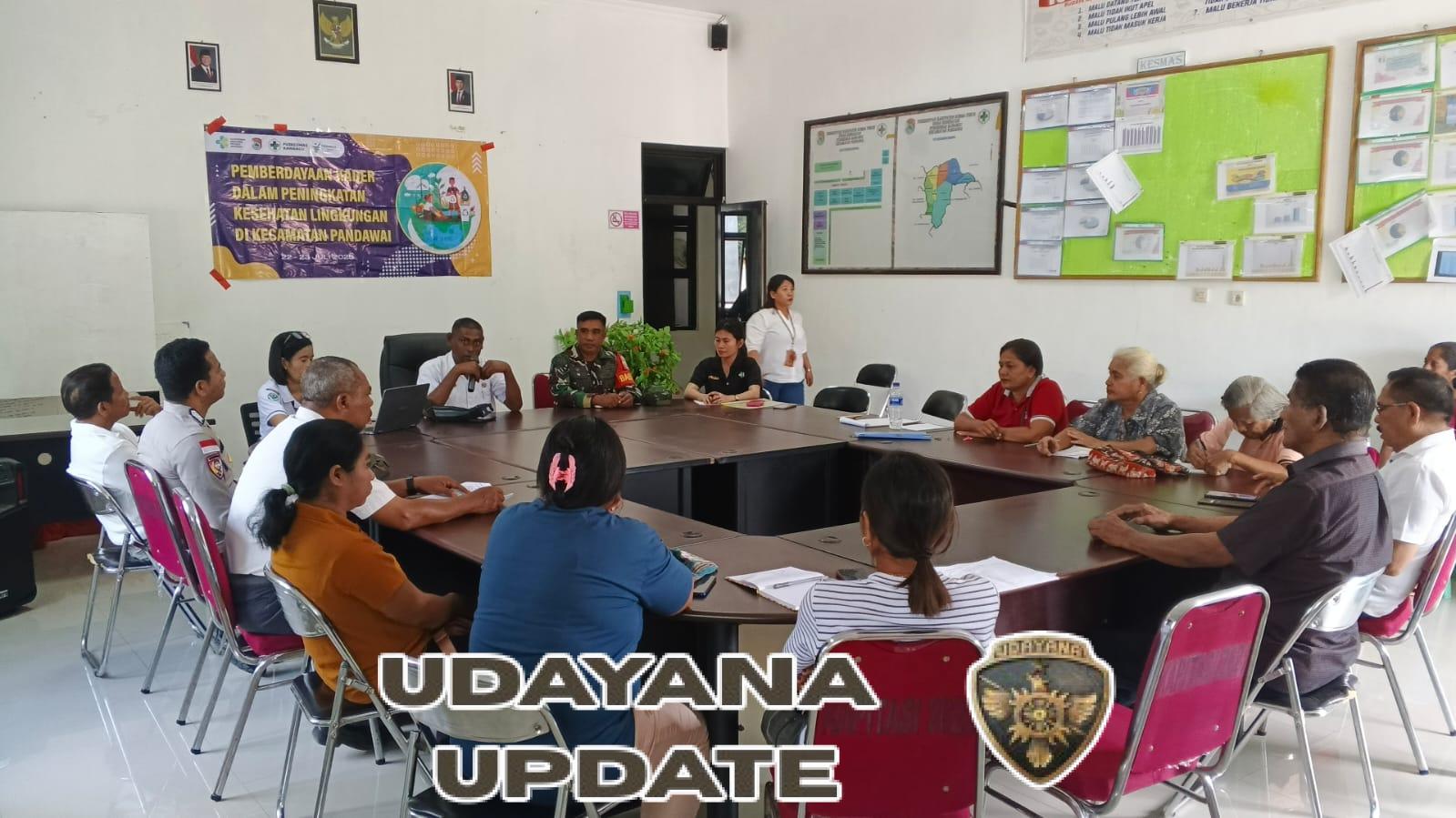 Babinsa Koramil 05/Waingapu Hadiri Rapat Pemberdayaan Kader Kesehatan Lingkungan