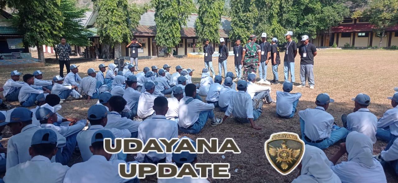 TNI Masuk Sekolah: Koramil 1614-01 Dompu Latih Wawasan Kebangsaan dan Baris-Berbaris