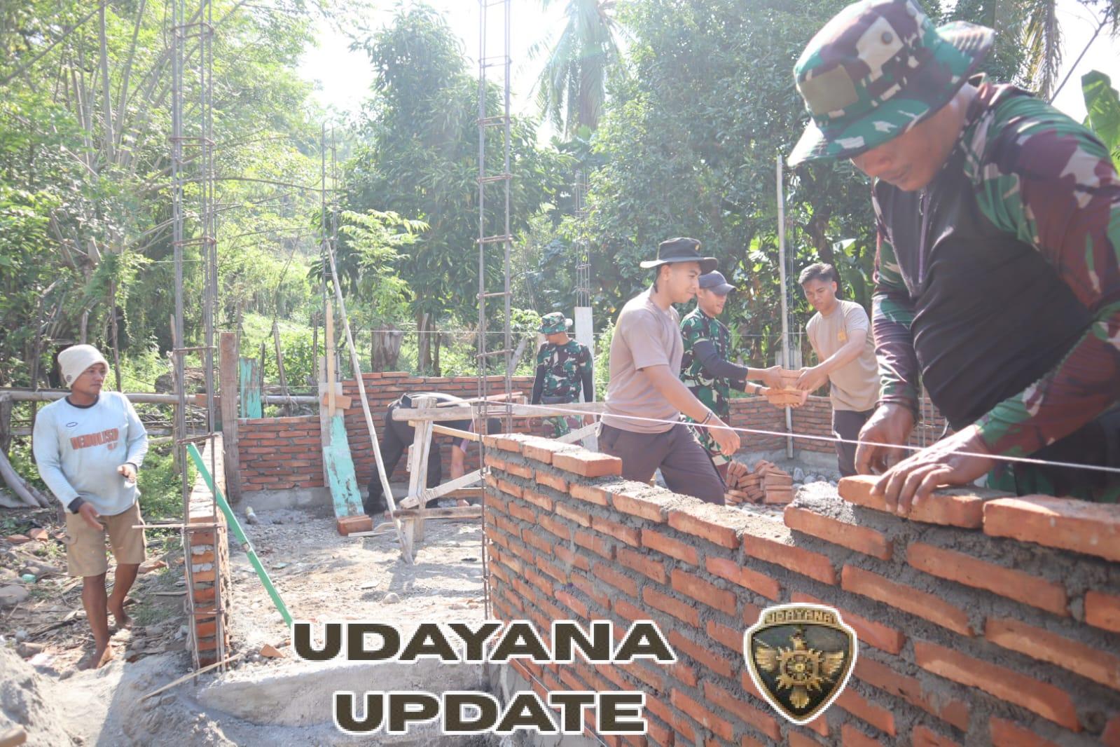 Di Bawah Terik Matahari, Satgas TMMD ke-125 Kodim 1607/Sumbawa Tetap Semangat Bangun Desa