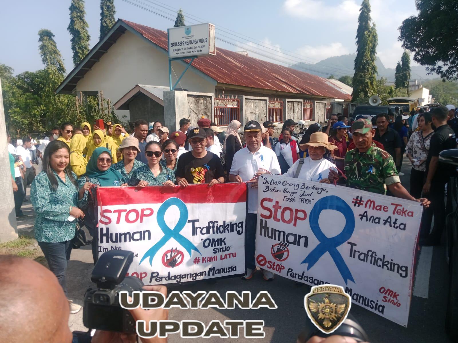 Kemanunggalan TNI-Rakyat Terwujud melalui Kampanye Anti Perdagangan Manusia di Ende