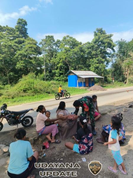 Babinsa Koramil 1602-02/Wolowaru Gencarkan Komsos di Wilayah Binaan