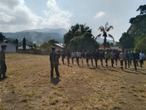 Babinsa Siapkan Pelajar Tanjungbunga Menjadi Pengibar Merah Putih