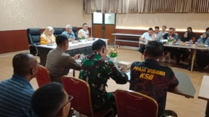 Danramil 1628-01/Taliwang Hadiri Rapat Persiapan HUT RI ke-80 dan Harlah Kabupaten Sumbawa Barat ke-22 Tahun 2025