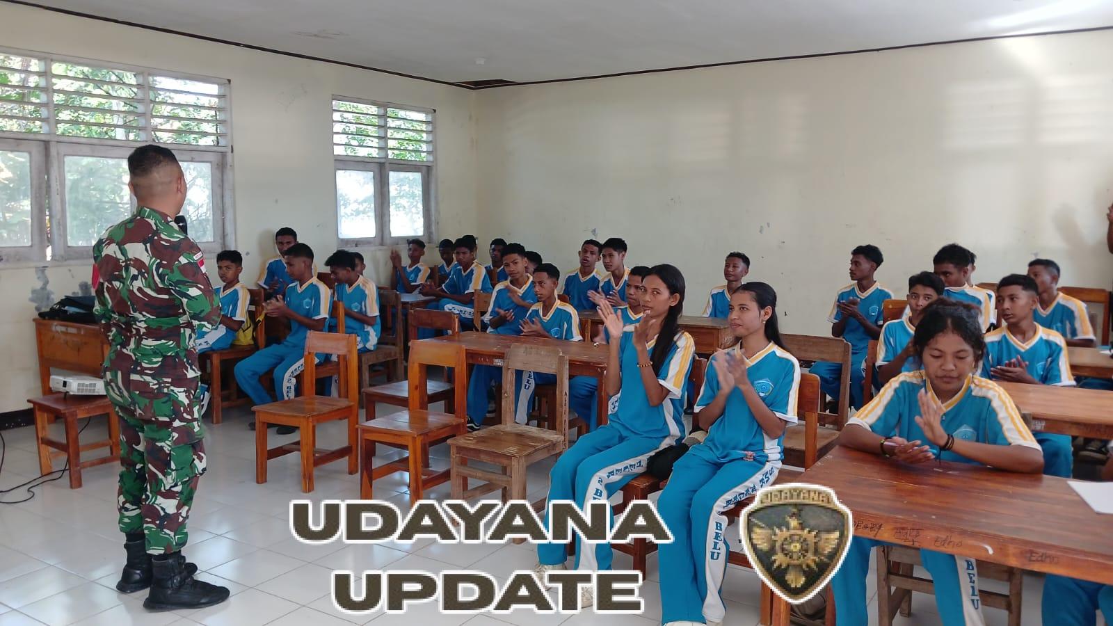 Satgas Yonif 741/GN Pos Damar Sosialisasikan Bahaya Judi Online di Sekolah Perbatasan