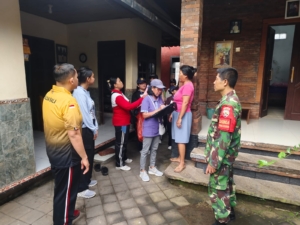 Babinsa Pesinggahan Bersinergi Gelar Pemberantasan Sarang Nyamuk