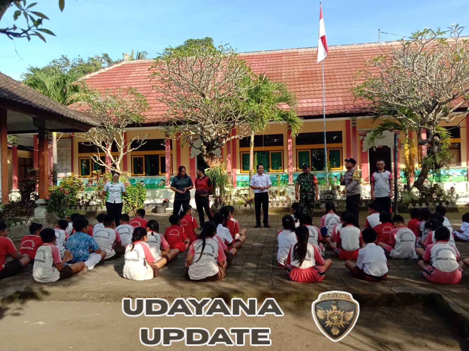 103 Pelajar SD Negeri Sampalan Tengah Digembleng  Koramil Dawan