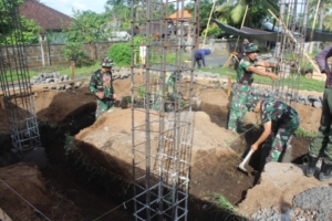 TMMD 125 Sukses Berkat Peran Aktif Danramil Sukawati di Proyek Jalan dan Air Bersih