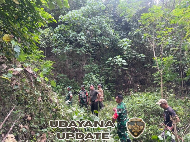 Sinergi TNI dan Warga: Babinsa Kawal Peninjauan Lokasi Strategis di Nangapanda