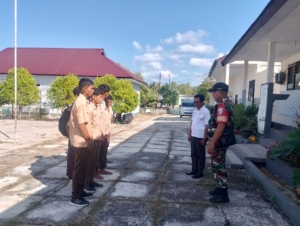 Komsos Dengan Siswa Babinsa Sampaikan Untuk Giat Belajar