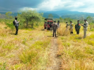 Babinsa Posramil Tambora Pimpin Patroli Gabungan Jaga Kelestarian Hutan Taman Nasional