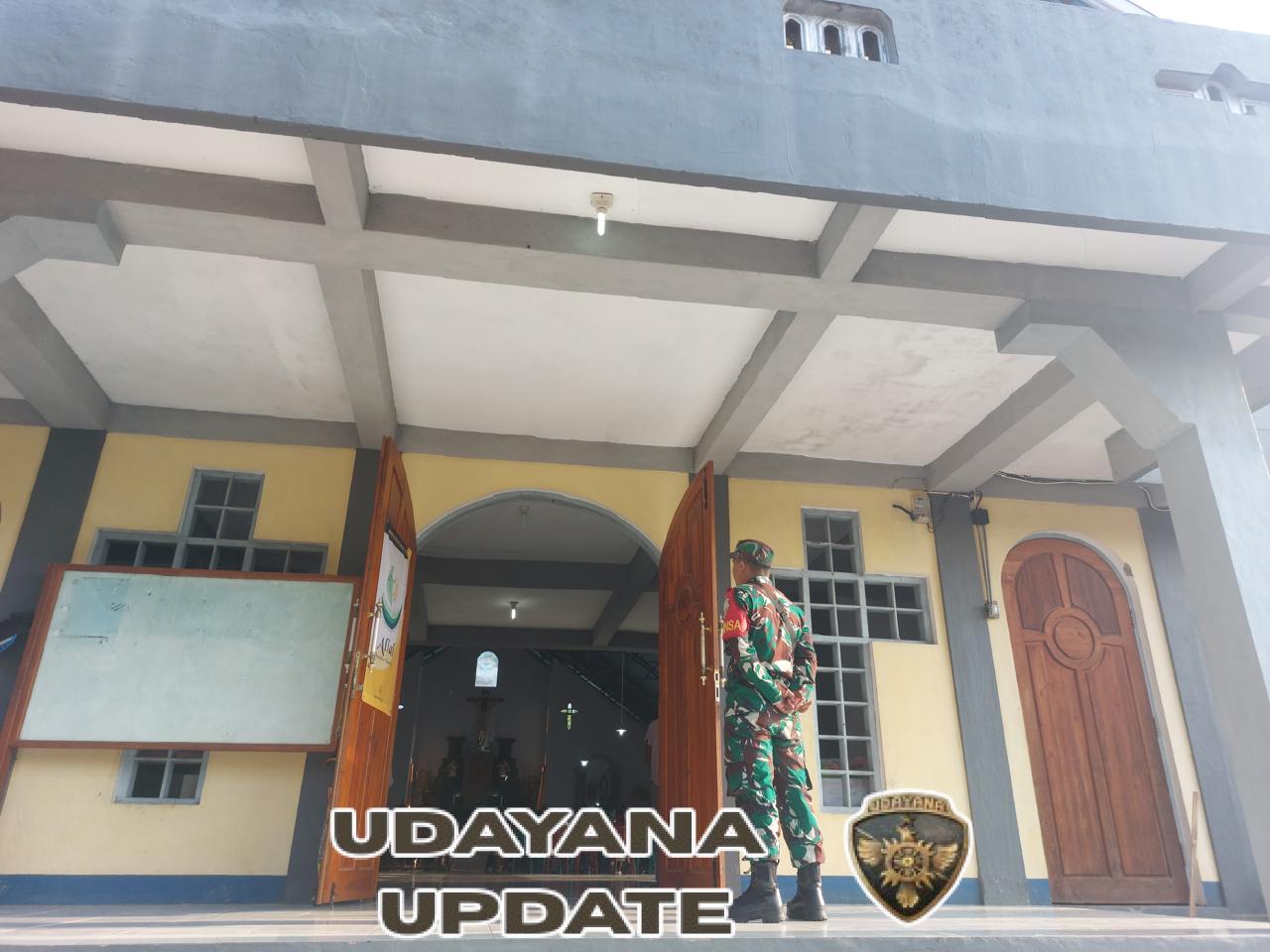 Babinsa Koramil Nagawutung Bersinergi dengan Warga dalam Pengamanan Ibadah