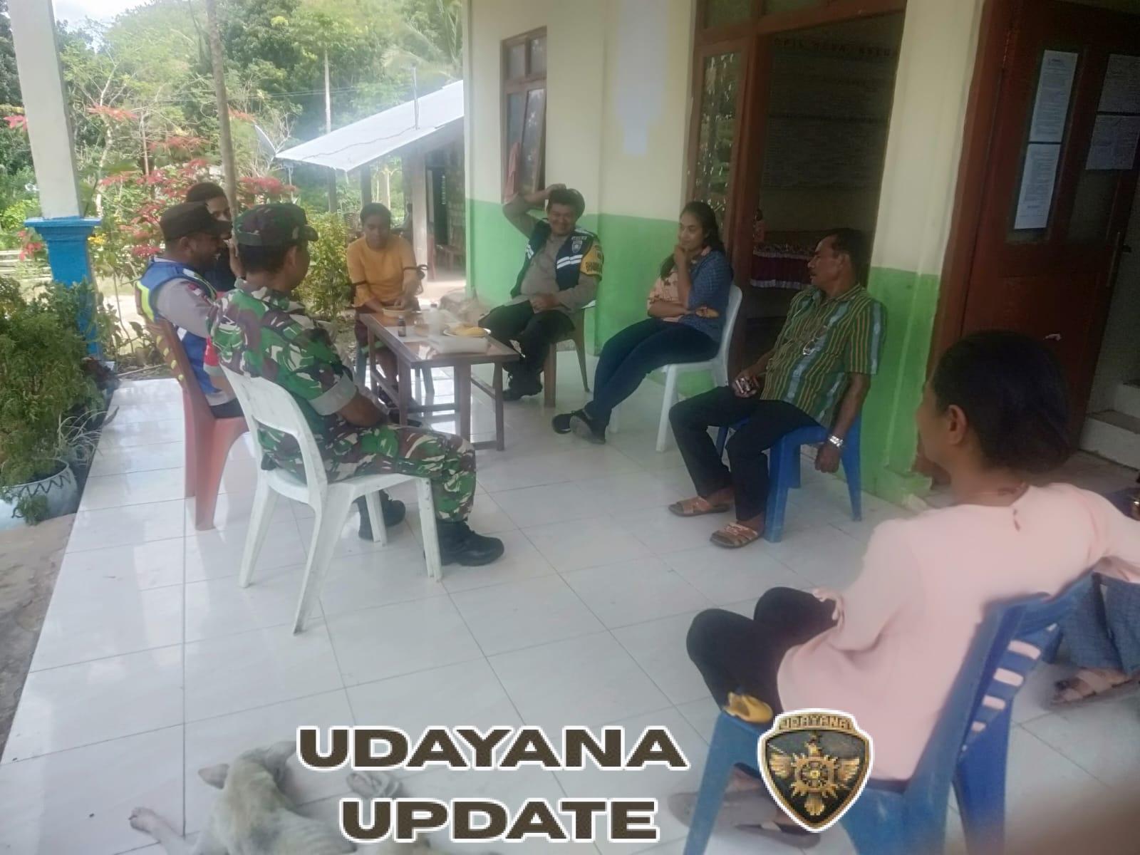 Babinsa dan Bhabinkamtibmas Komsos dengan Aparat Desa Bolu Bokat