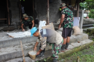 Berkat Dukungan Perbekel Ari Anggara, RTLH Warga Batuan Direhab Satgas TMMD 125