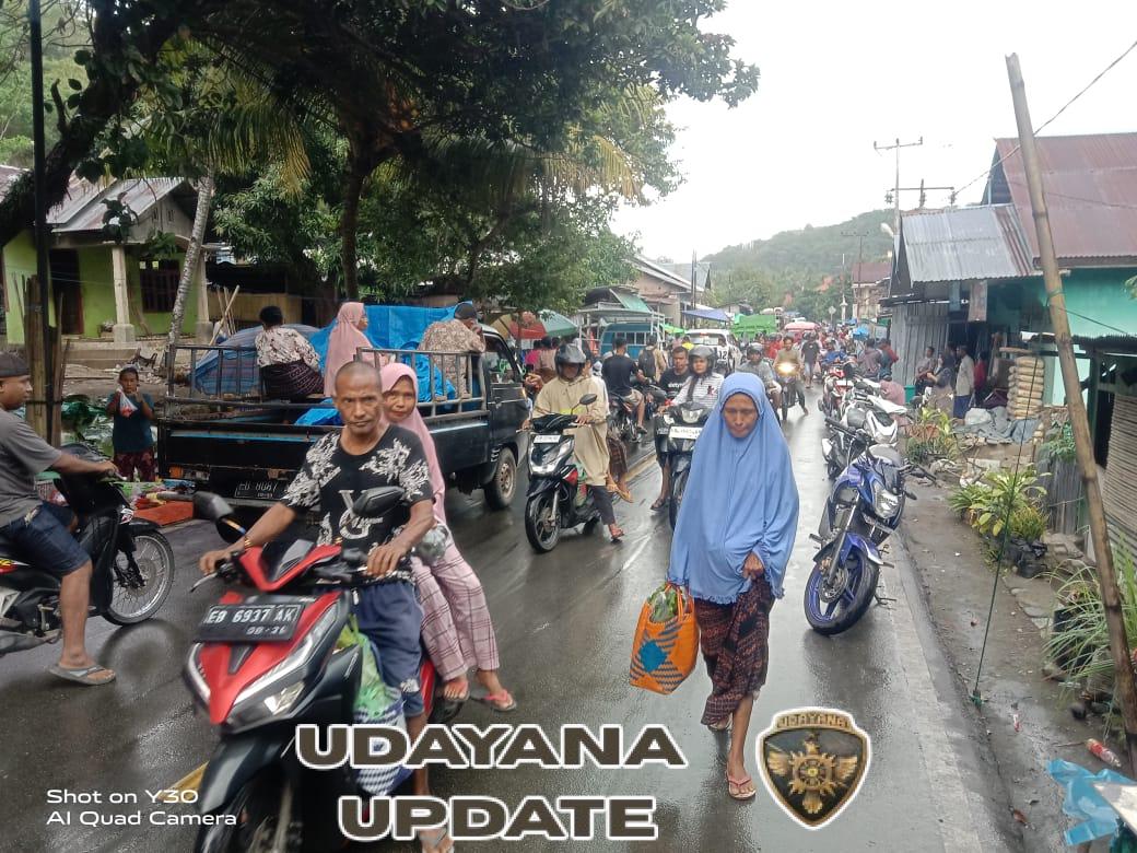 Keamanan Pasar Nangapanda Terjaga Berkat Patroli Babinsa dan Bhabinkamtibmas