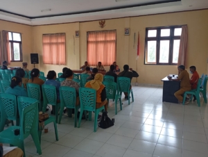 Babinsa Koramil 1612-07 Hadiri Rapat Persiapan HUT RI ke-80 di Satar Mese Utara