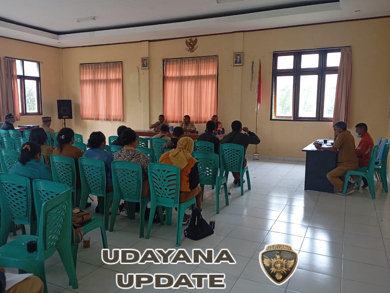 Babinsa Koramil 1612-07 Hadiri Rapat Persiapan HUT RI ke-80 di Satar Mese Utara