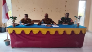 Babinsa Hadiri Rapat Pembentukan Panitia HUT RI ke-80 dan Mini Lokakarya di Noemuti Timur