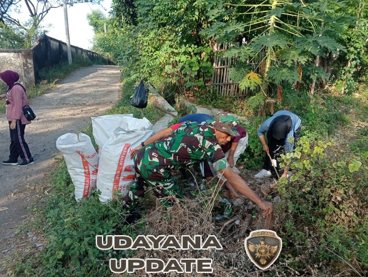 Serka Vence Nahak Ajak Warga dan Mahasiswa KKN Jaga Kebersihan Selokan dan Lingkungan