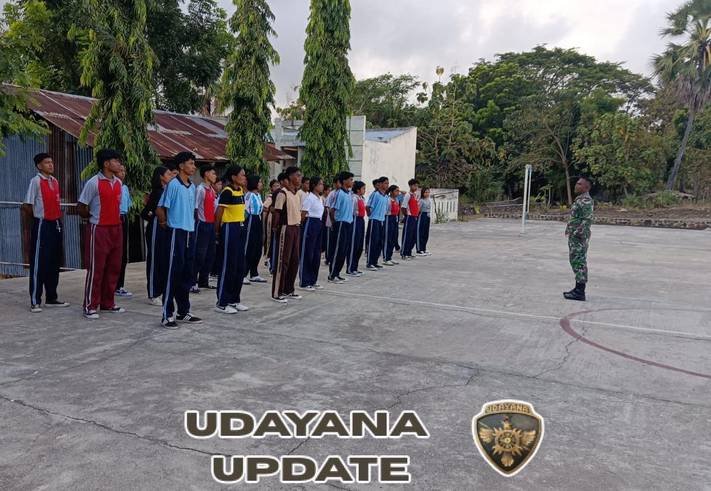 Babinsa Koramil 1624-05/Solor Latih Generasi Muda Cinta Tanah Air