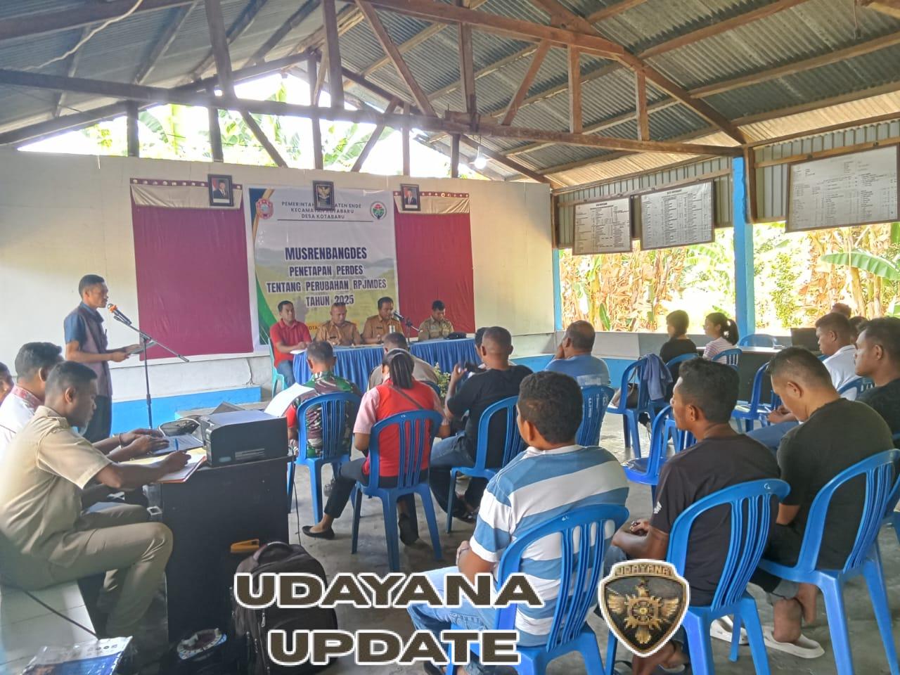 Babinsa Sertu Densius Berno Dampingi Pemerintah Desa Kotabaru Dalam Musyawarah Pembangunan 2025