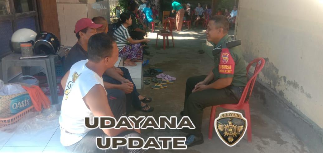 Babinsa Tamlang melaksanakan komunikasi Sosial untuk mendengarkan aspirasi serta Keluhan masyarakat