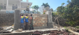 Babinsa Koramil Amarasi Bangun Nilai Kebersamaan Umat Gereja