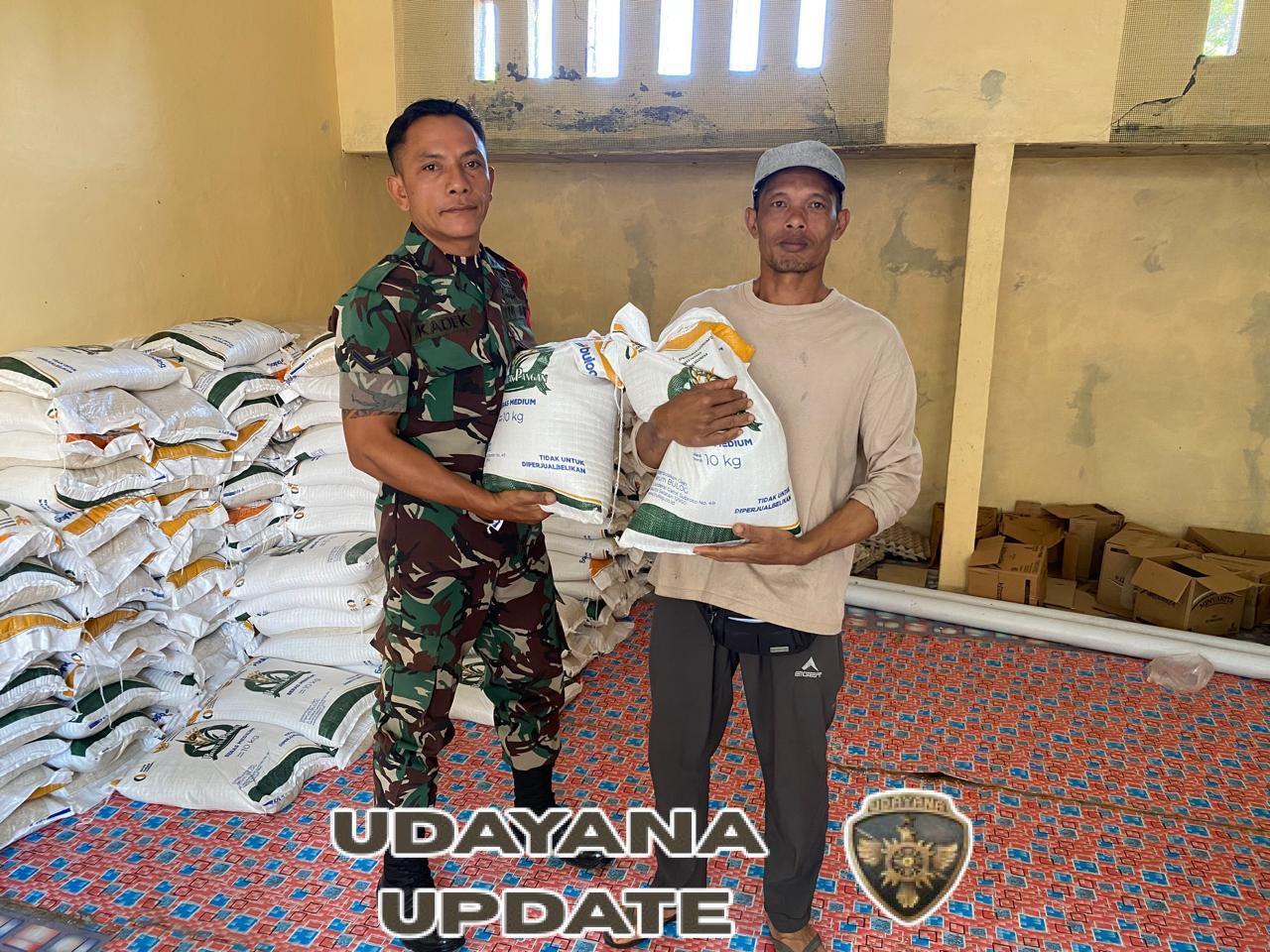 Bantuan Pusat Disalurkan, Babinsa Pastikan KPM Terima Haknya