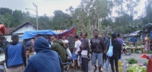 Koramil 1621-04/Amanatun Utara Pastikan Kestabilan Harga Pasar melalui Pemantauan Babinsa