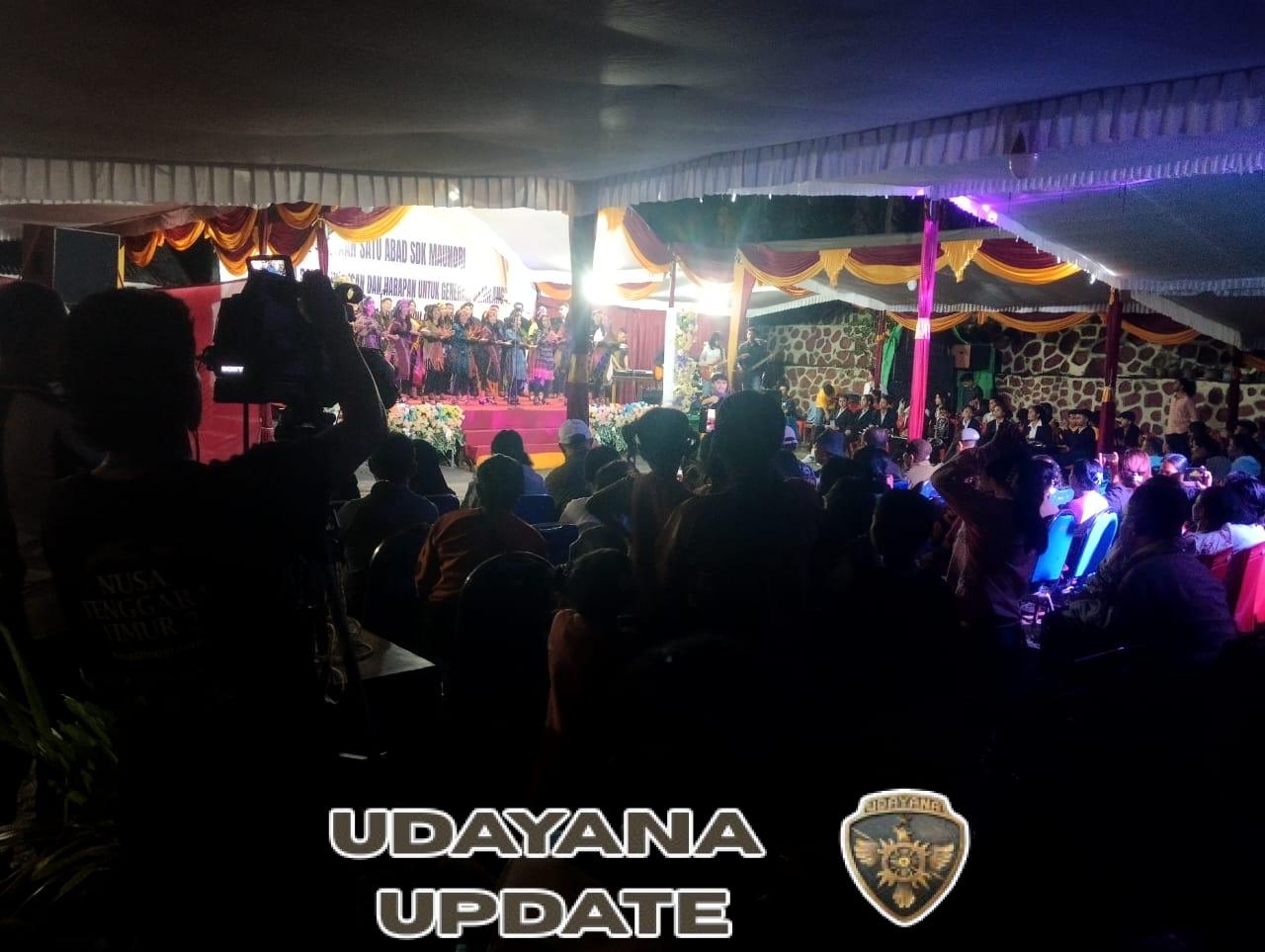 Babinsa Koramil 1625-04/Mauponggo Beri Rasa Aman di Puncak Perayaan 100 Tahun SDK Maunori