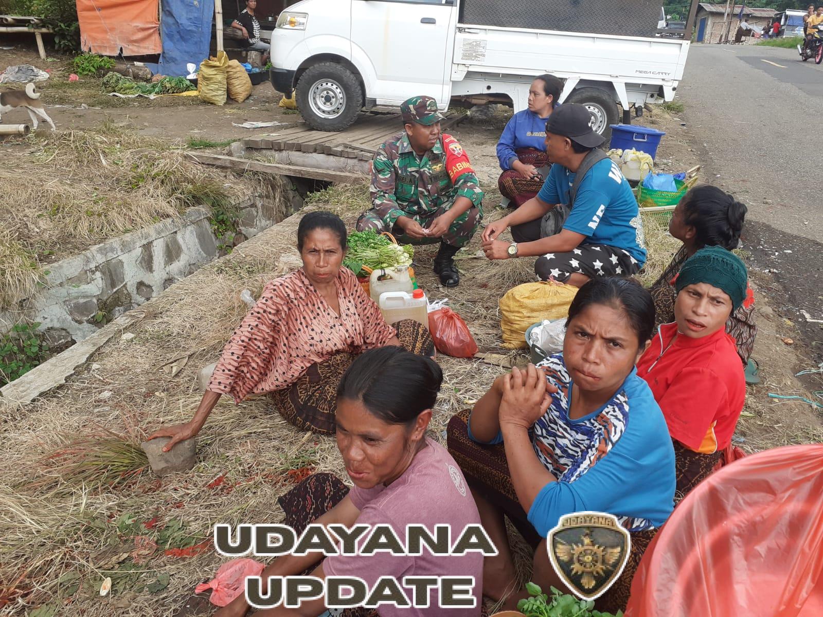 Babinsa Koramil 1602-02/Wolowaru Wujudkan Kemanunggalan TNI-Rakyat di Kecamatan Ndori