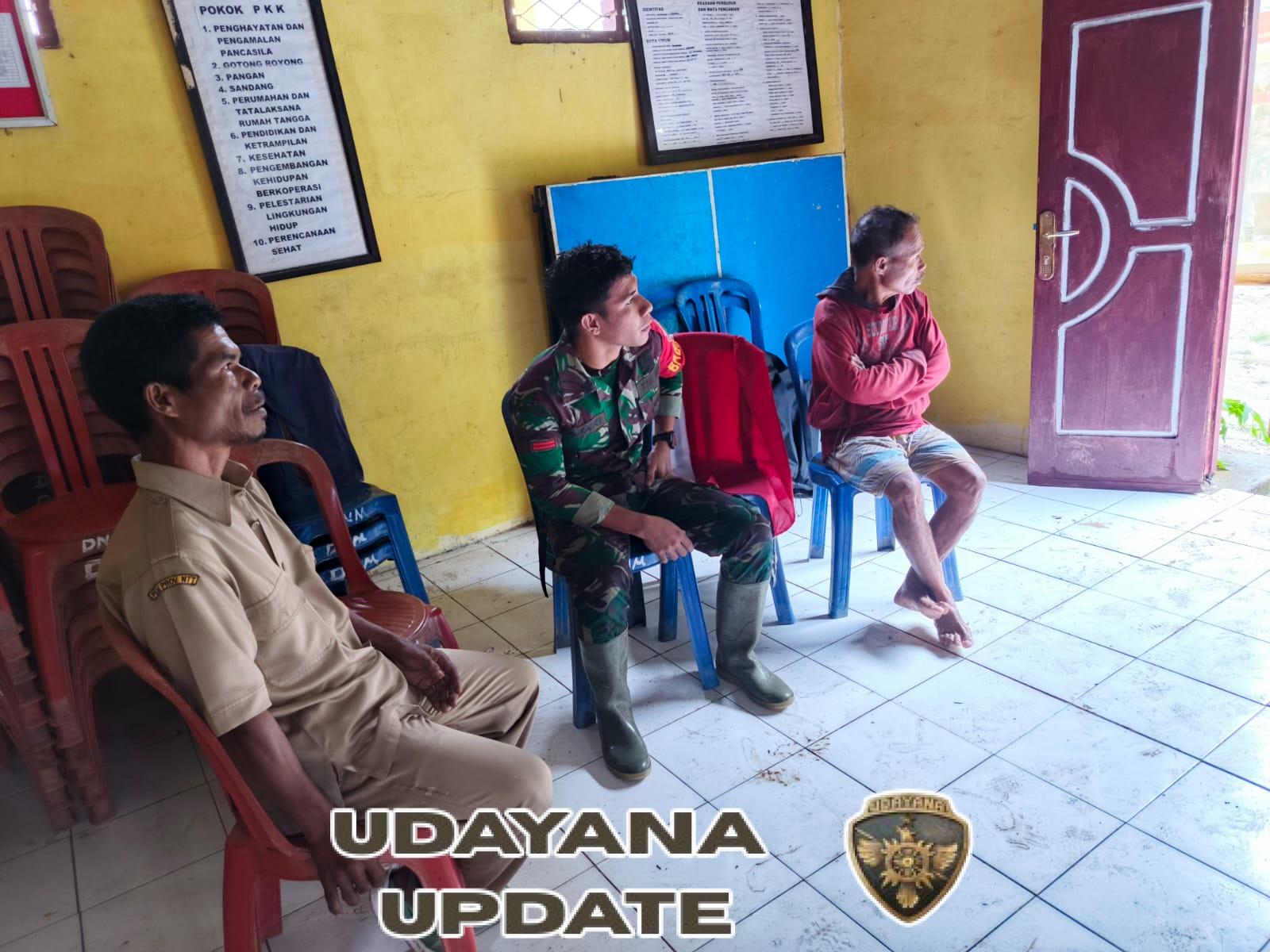 Babinsa Kodim 1602/Ende Pererat Hubungan dengan Warga Lewat Komsos di Wilayah Binaan