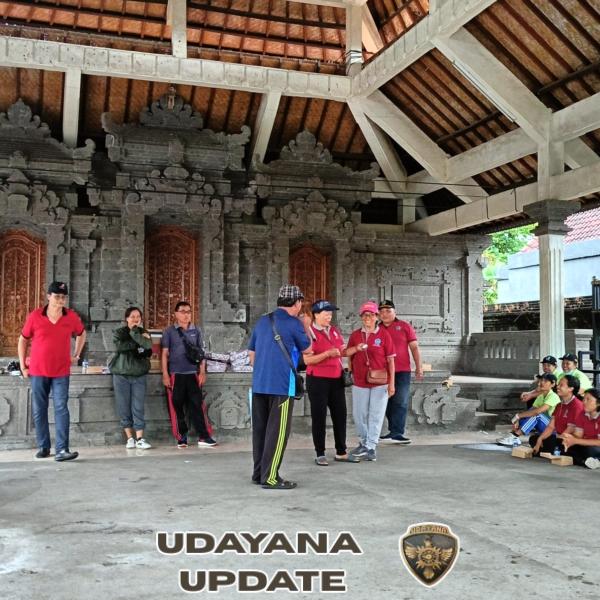 Babinsa Tegal Tugu Turun Langsung dalam Aksi Resik Sampah Plastik