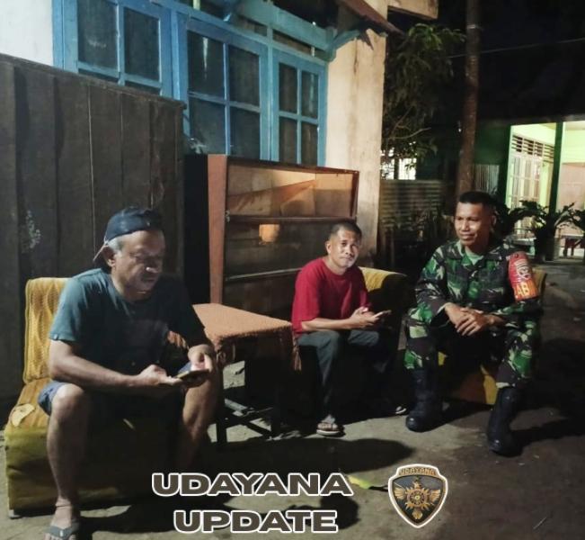 Lewat Ronda Malam, Babinsa Dorotangga Ajak Warga Ciptakan Lingkungan Aman
