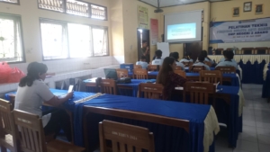 Danramil 1623-02/Abang himbau generasi muda pahami bela negara agar terhindar dari ancaman Narkoba.