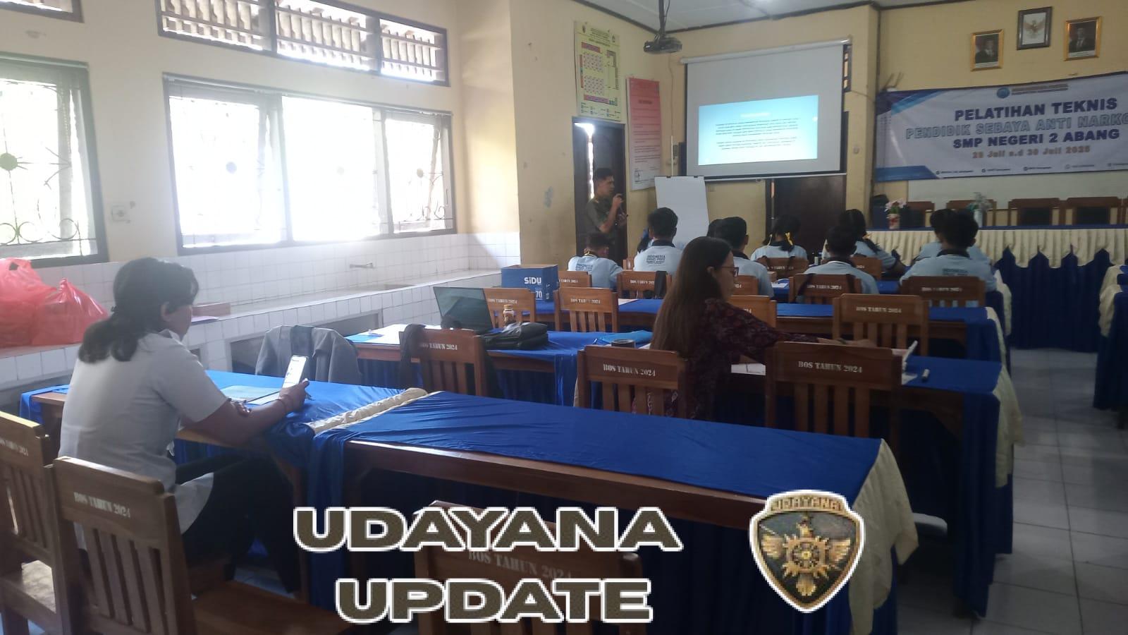 Danramil 1623-02/Abang himbau generasi muda pahami bela negara agar terhindar dari ancaman Narkoba.