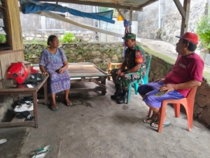 Babinsa Koramil 1602-01/Ende Dengarkan Aspirasi Warga Kurulimbu Lewat Kegiatan Komsos