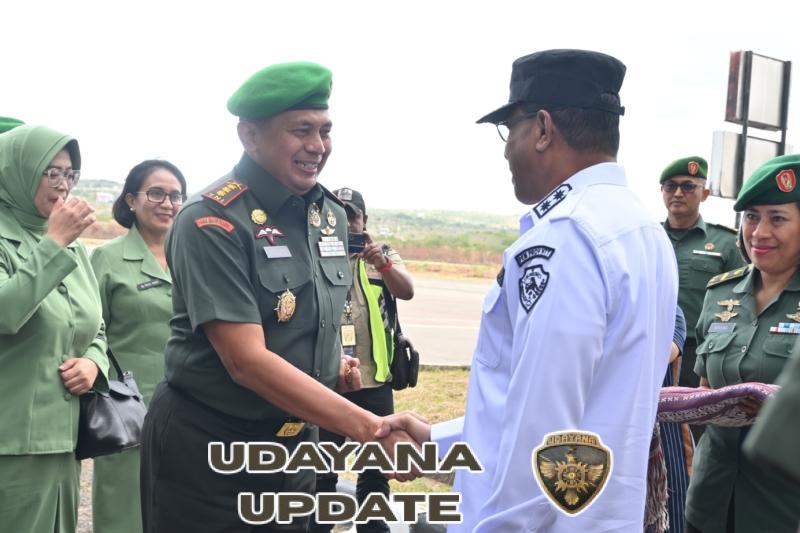 Forkopimda NTT Sambut Kedatangan Danrem 161/Wira Sakti Kolonel Inf. Hendro Cahyono